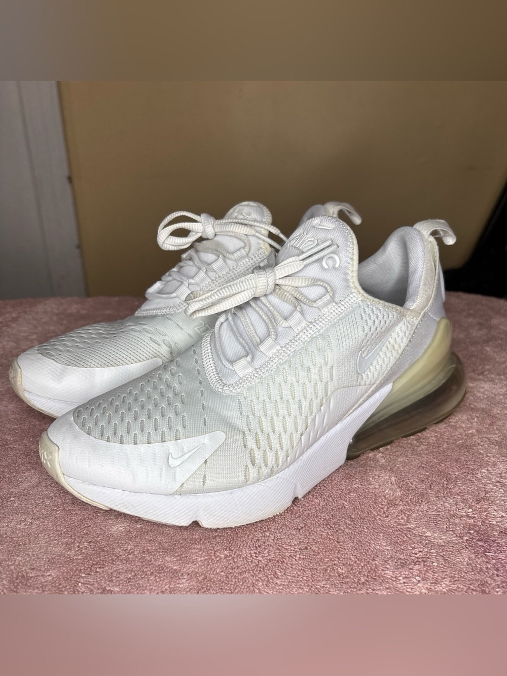 Nike Air Max 270 GS White 943345-103 Youth Size 7 Women’s Size 8.5